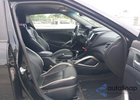 2015 Hyundai Veloster Turbo из США, поврежденный, VIN KMHTC6AE6FU229720